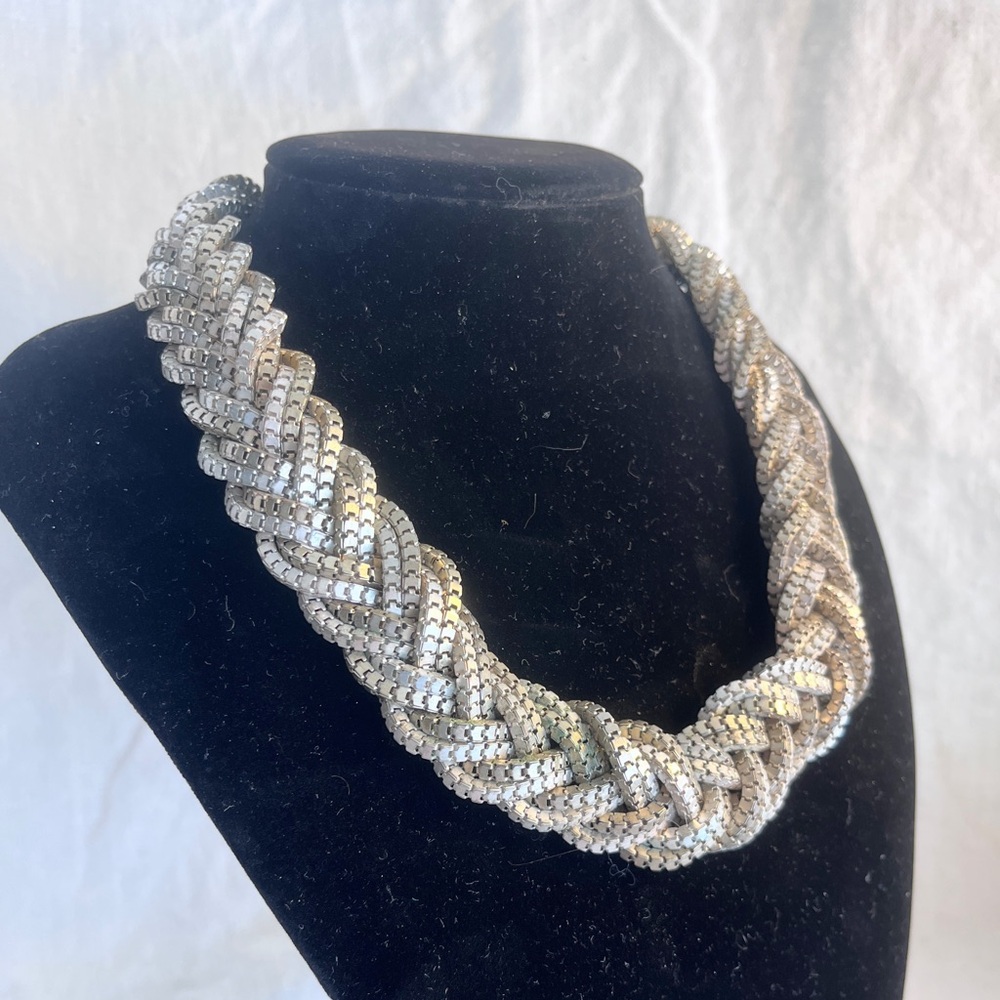 Elegant Silver metal chain Braided Necklace